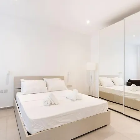 Prime Location - Living Suites - Swieqi By 360 Estates Apartamento