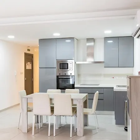 Prime Location - Living Suites - Swieqi By 360 Estates Apartamento Is-Swieqi