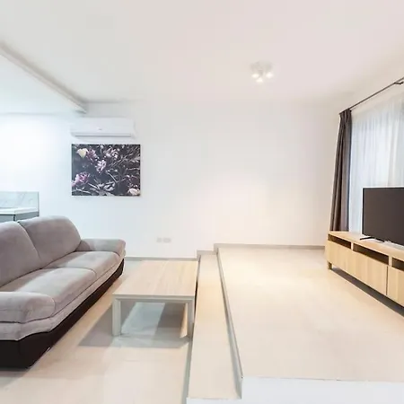 Apartamento Prime Location - Living Suites - Swieqi By 360 Estates Is-Swieqi