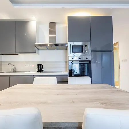 Apartament Prime Location - Living Suites - Swieqi By 360 Estates Is-Swieqi