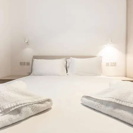 Prime Location - Living Suites - Swieqi By 360 Estates Apartman