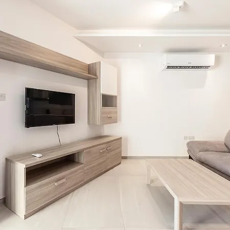 Apartman Prime Location - Living Suites - Swieqi By 360 Estates Is-Swieqi