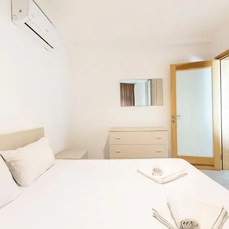 Prime Location - Living Suites - Swieqi By 360 Estates Apartman *